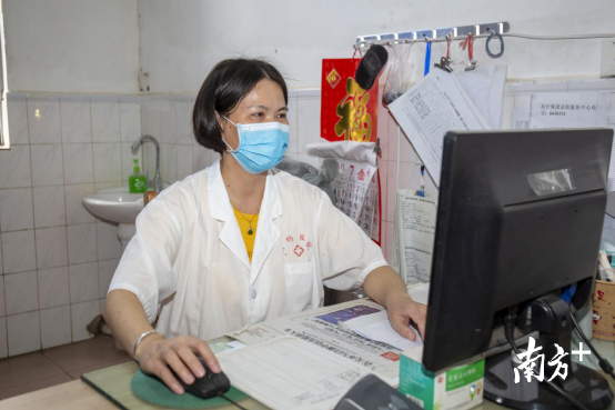 長期從事基層醫療工作的成志芳。