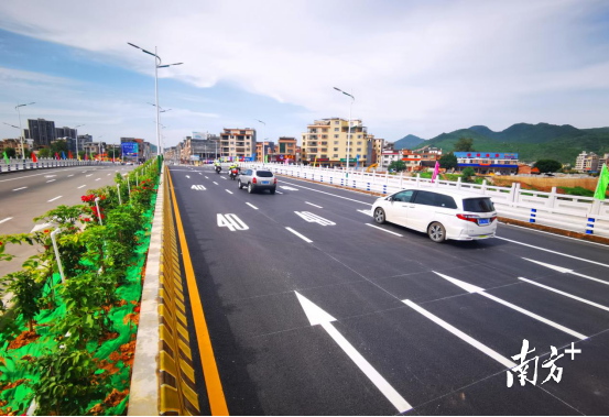 良江橋新貌。黃津 攝