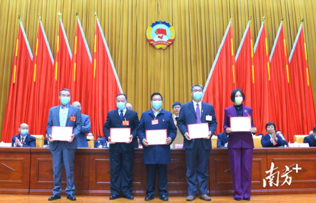 表彰優秀提案。張曉欣 攝